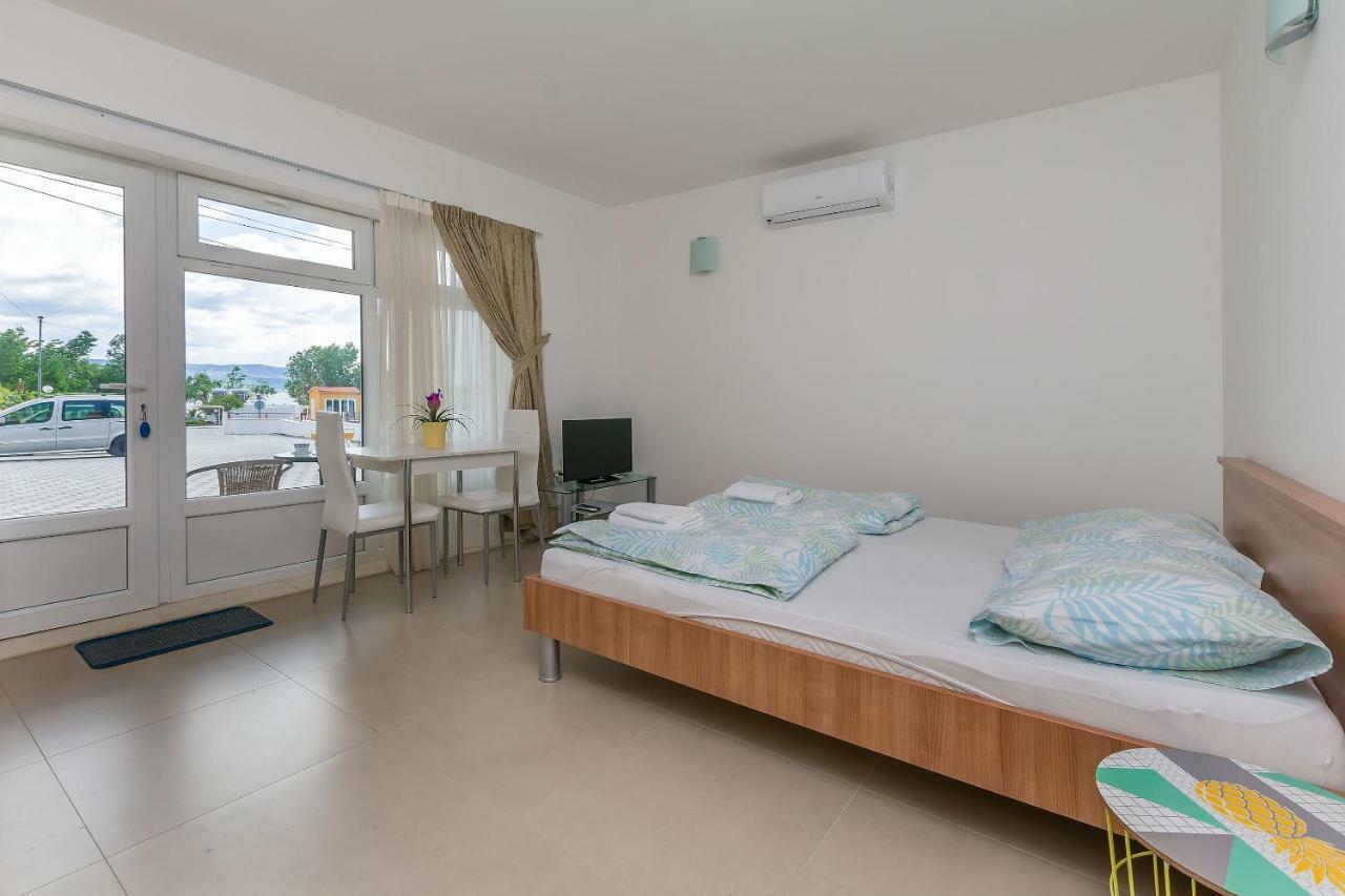 Apartments Villa Aquamarine Duće 外观 照片