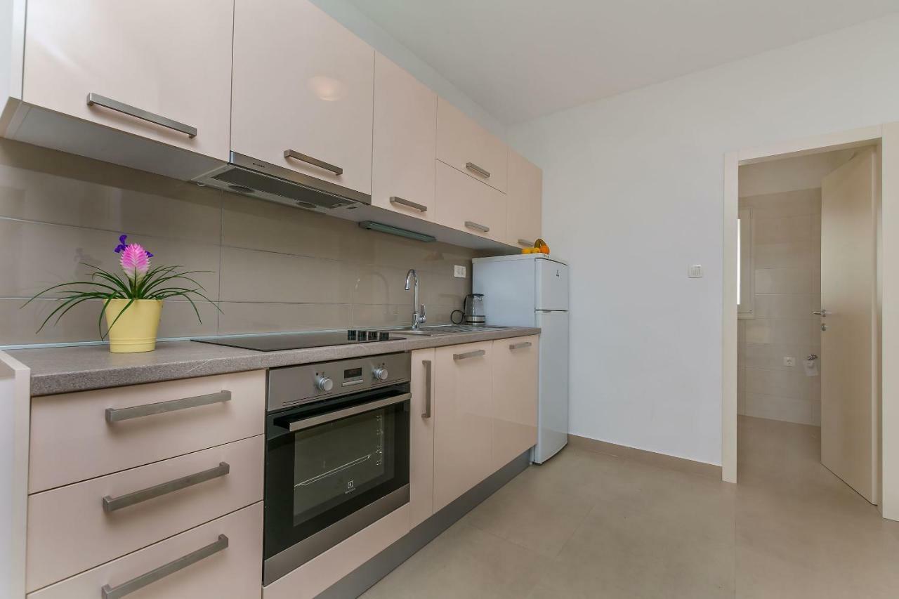 Apartments Villa Aquamarine Duće 外观 照片