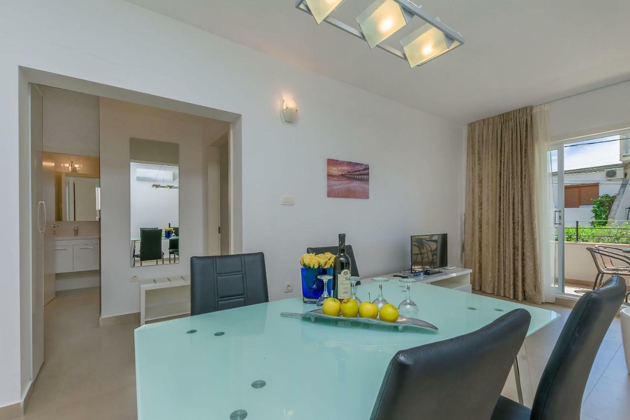 Apartments Villa Aquamarine Duće 外观 照片
