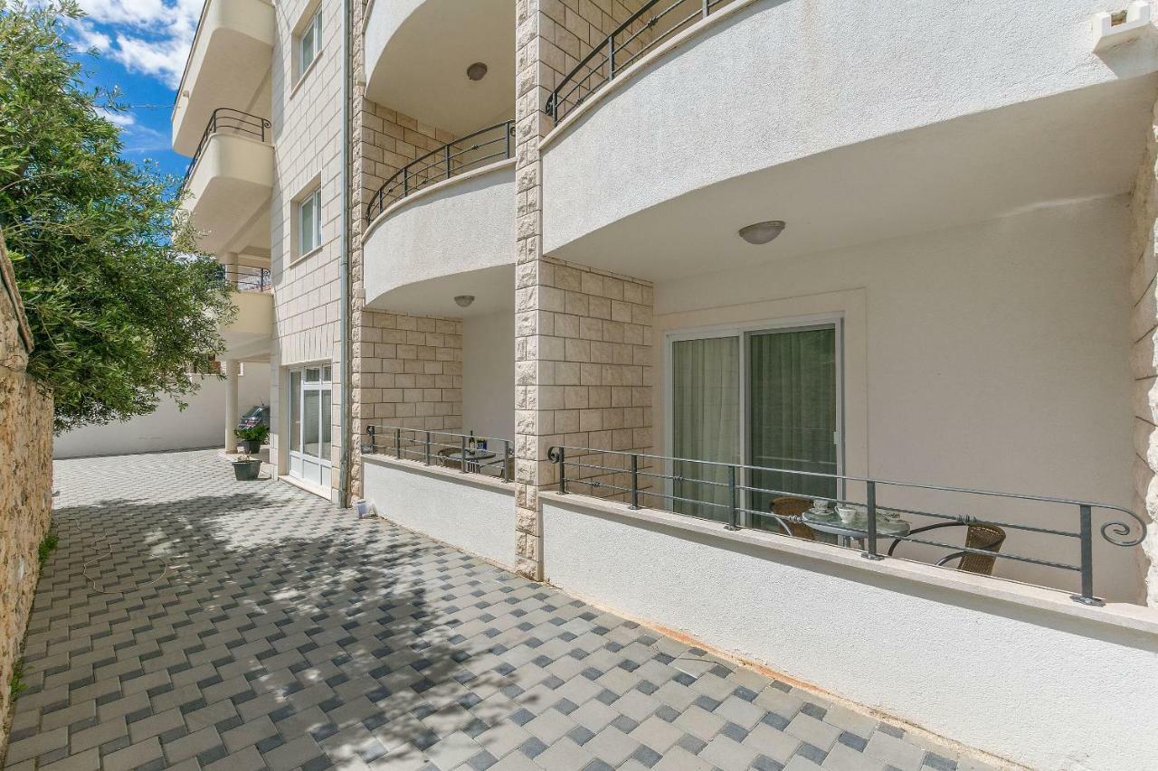 Apartments Villa Aquamarine Duće 外观 照片