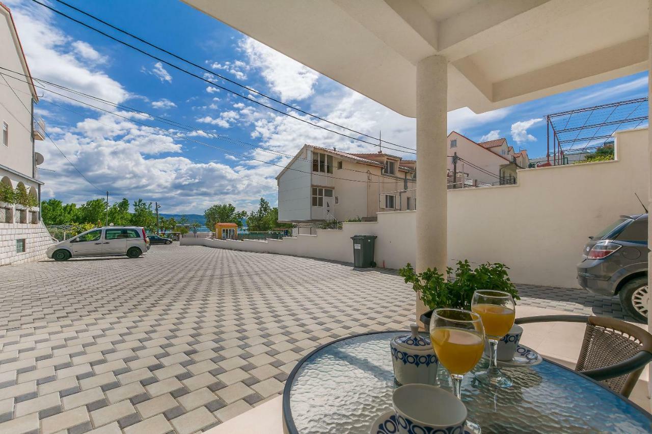 Apartments Villa Aquamarine Duće 外观 照片