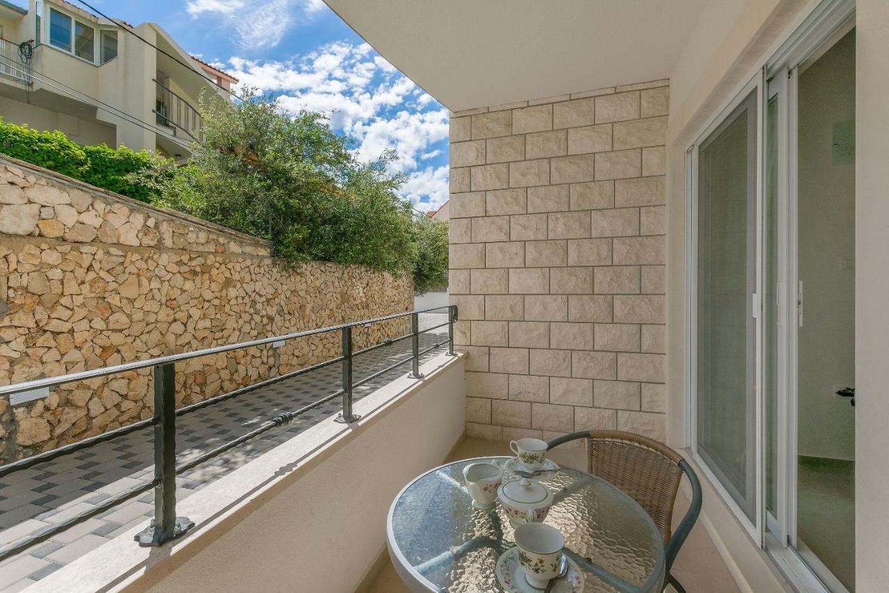 Apartments Villa Aquamarine Duće 外观 照片
