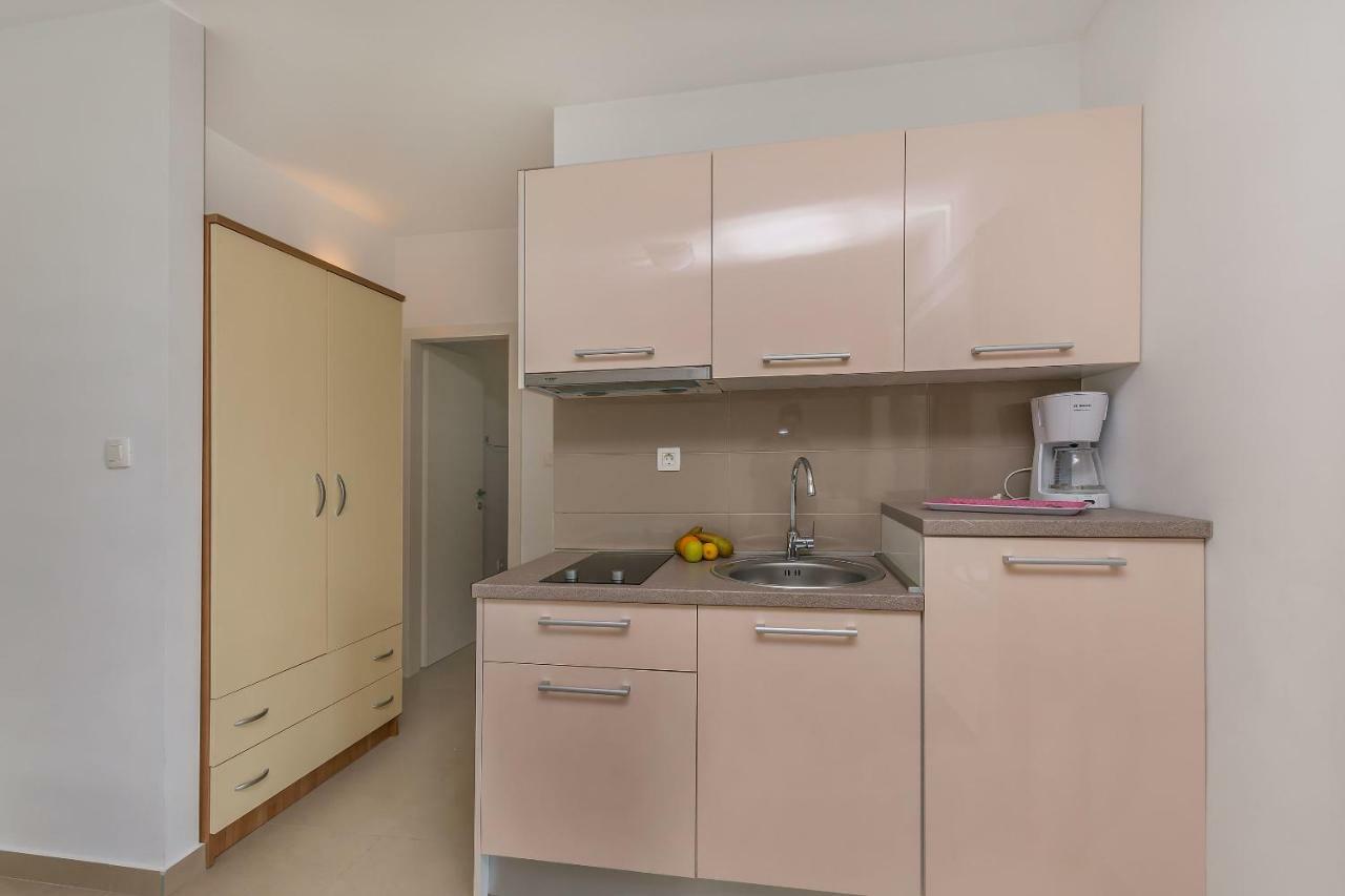 Apartments Villa Aquamarine Duće 外观 照片